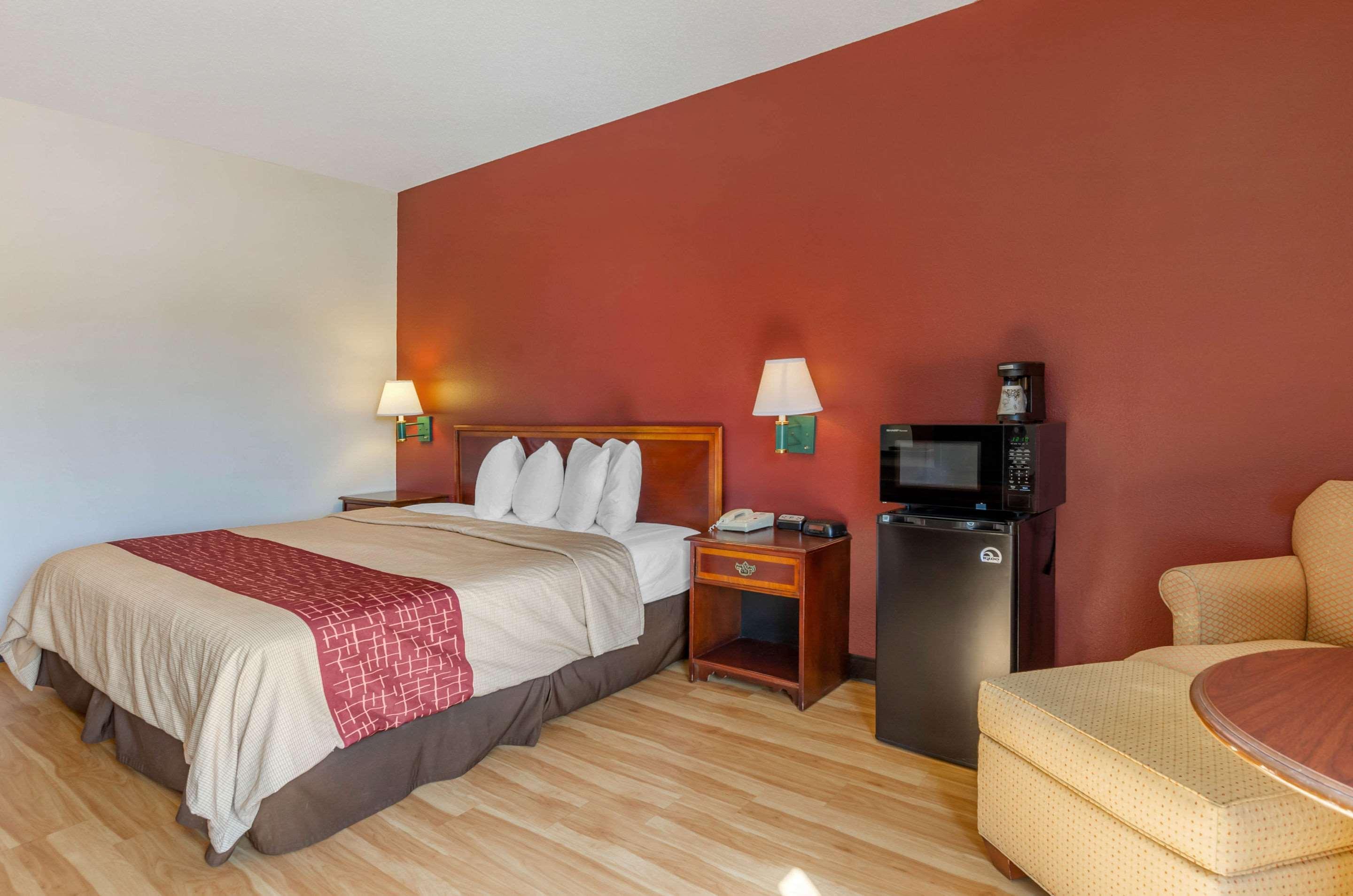 Comfort Inn & Suites Troutville - Roanoke North - Daleville Bagian luar foto