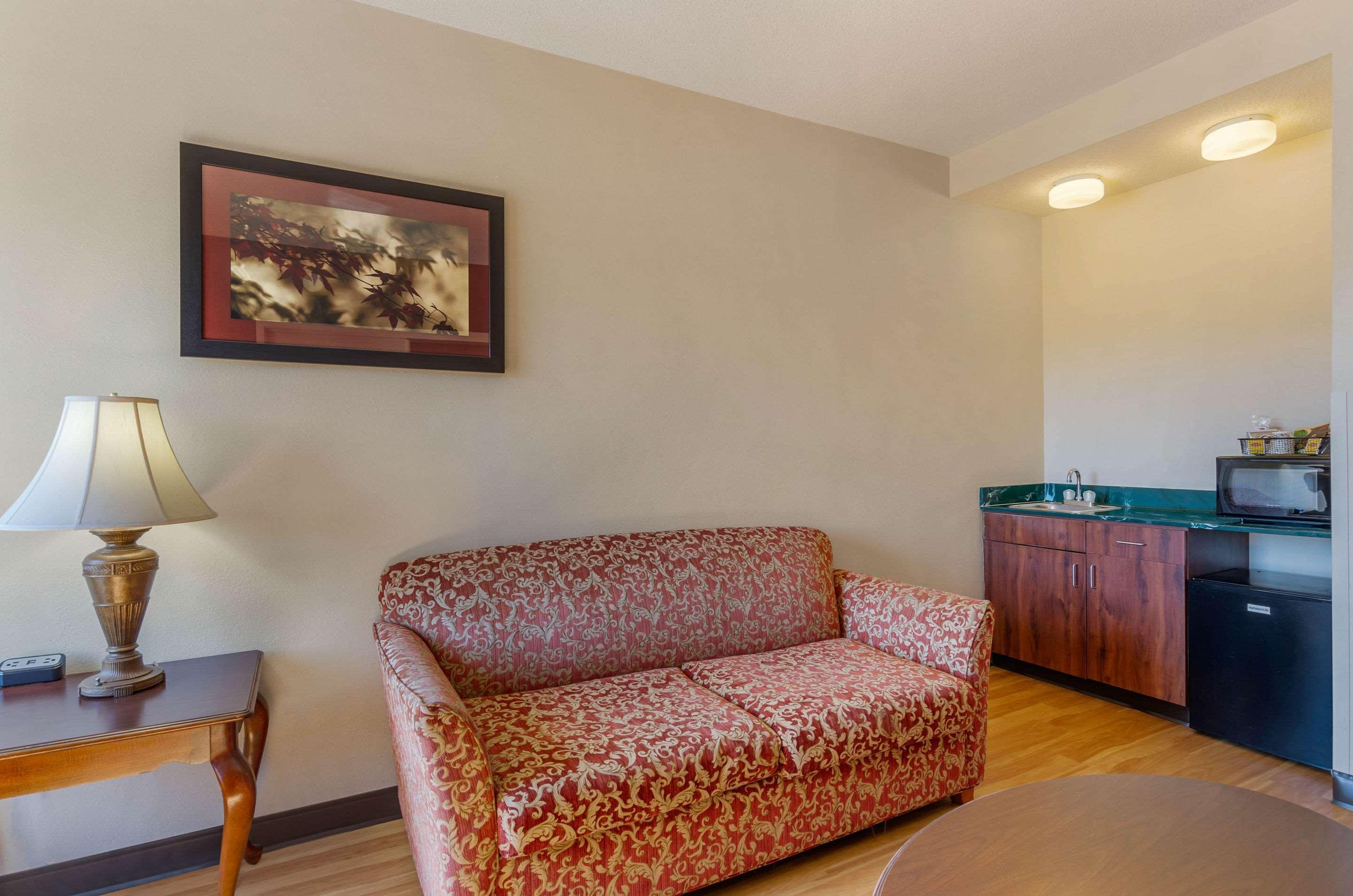Comfort Inn & Suites Troutville - Roanoke North - Daleville Bagian luar foto