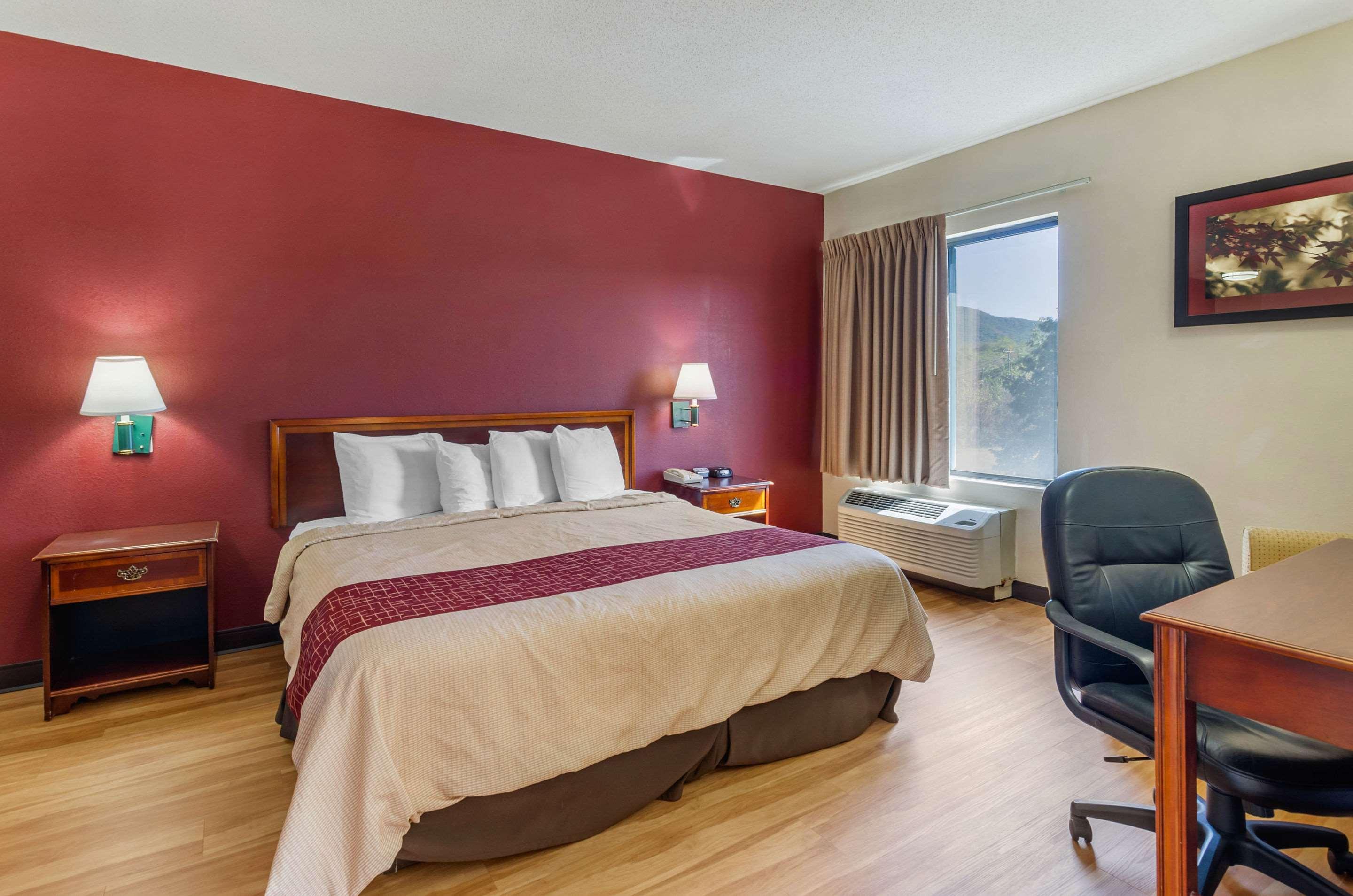 Comfort Inn & Suites Troutville - Roanoke North - Daleville Bagian luar foto