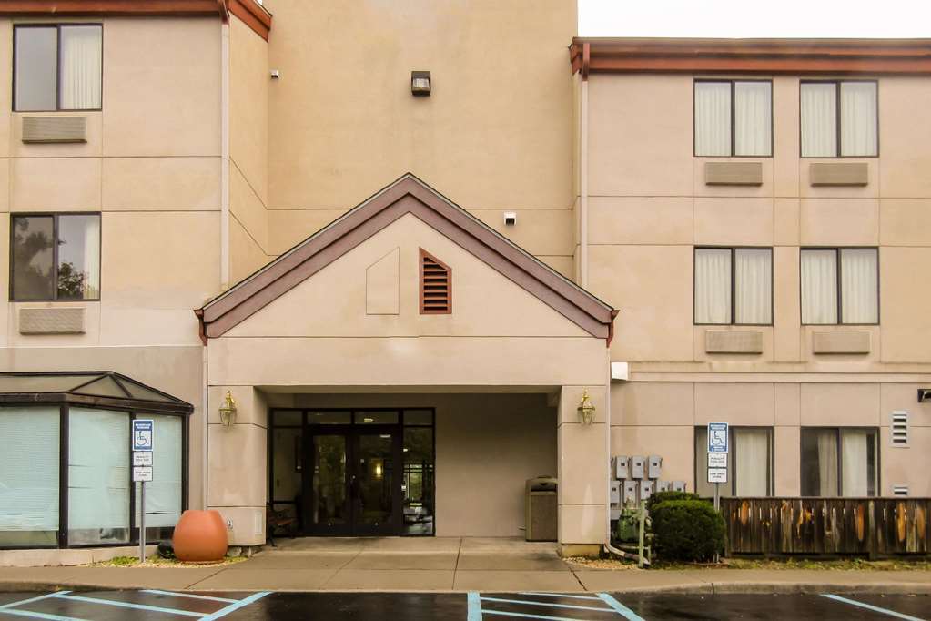 Comfort Inn & Suites Troutville - Roanoke North - Daleville Bagian luar foto